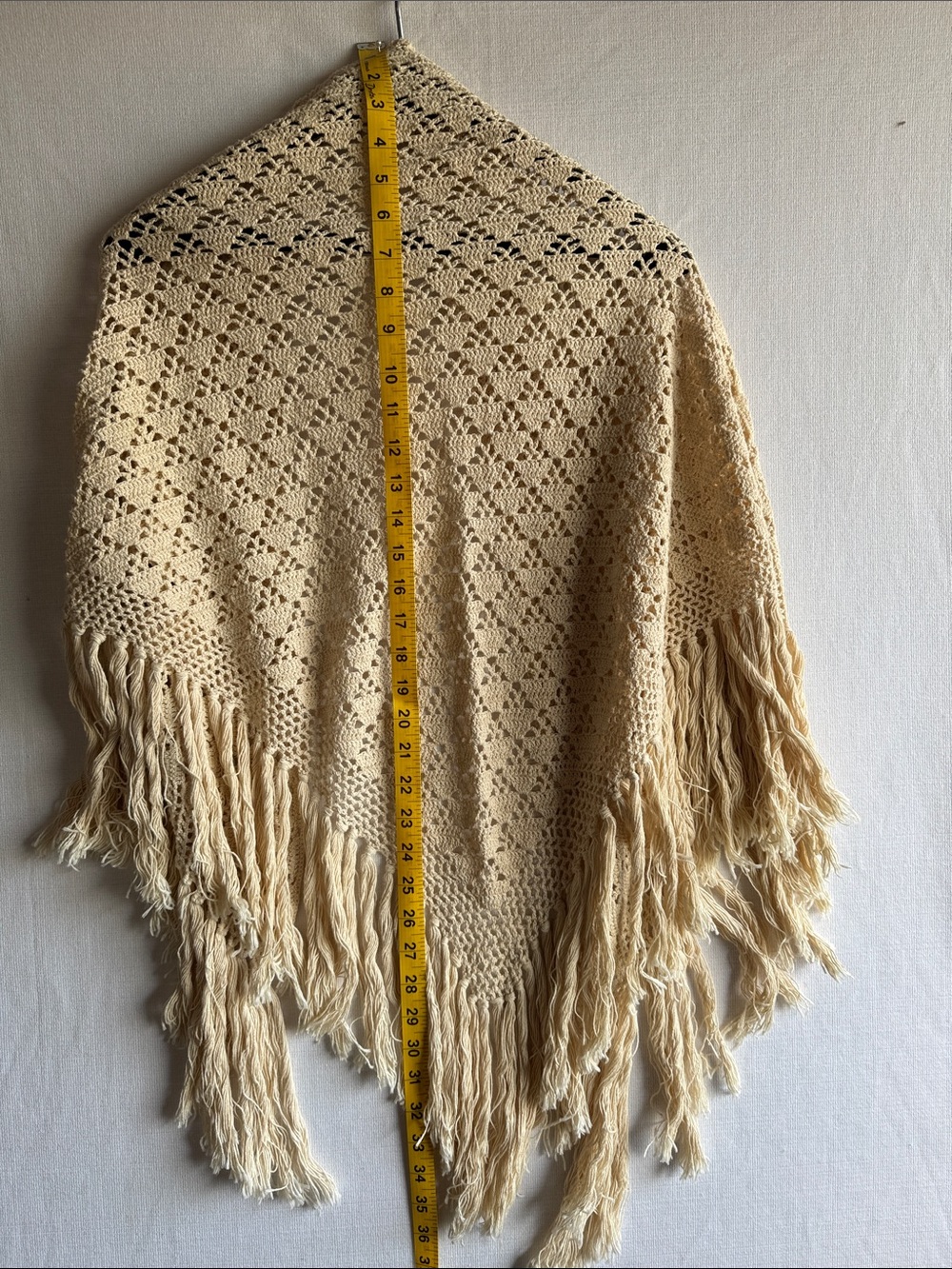 Women’s Beige Crochet Triangle Wrap Shawl with Fringe Accents, granny chic - Picture 3 of 8